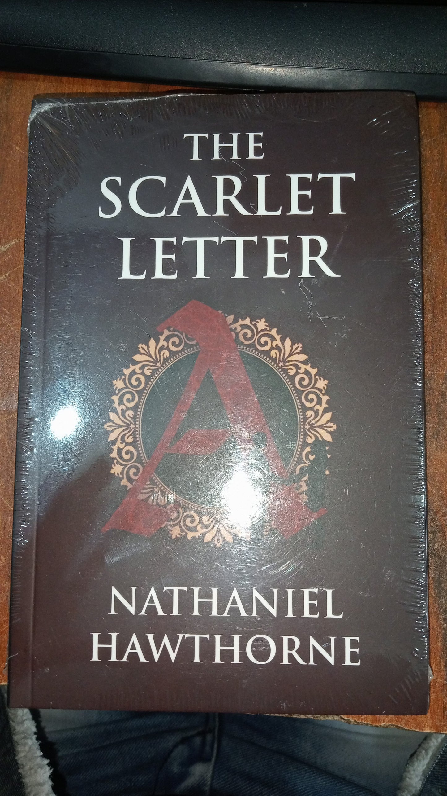 The Scarlet Letter Paperback –  by Nathaniel Hawthorne